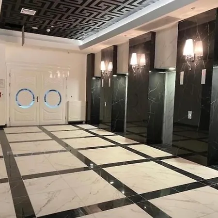 Hanza Tower Lux 5 Pool Jacuzzi Sauna 公寓 *